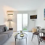 1-Br Apartment In The Heart Of Cannes